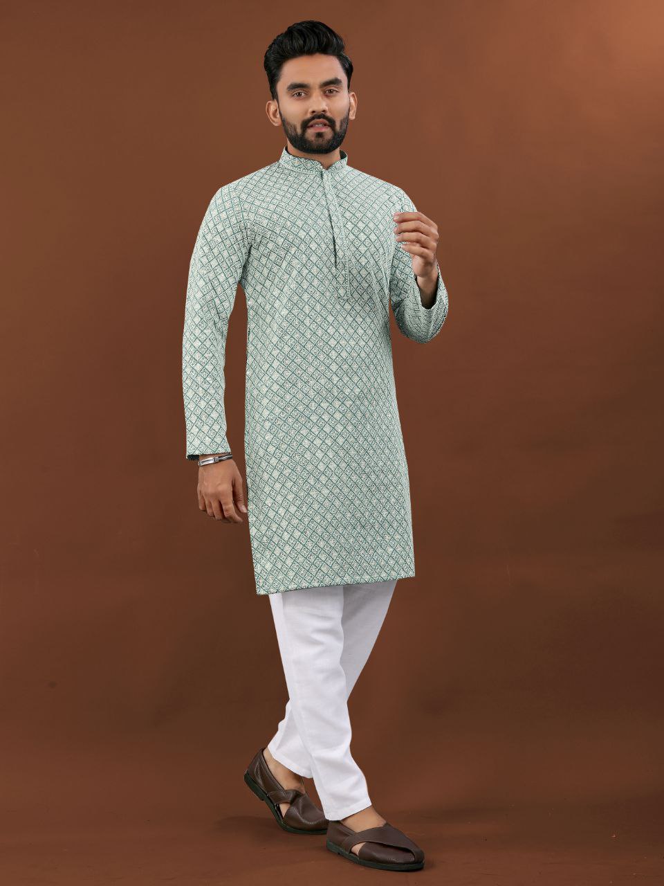 Stylish Ethnic Wear for Festivals & Weddings