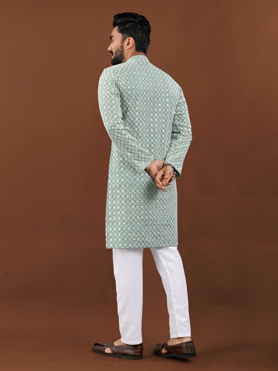 Stylish Ethnic Wear for Festivals & Weddings